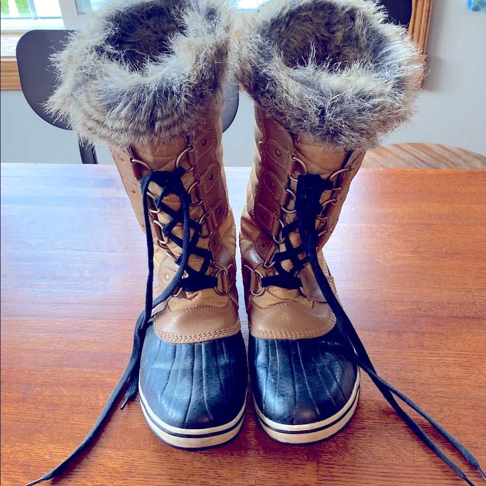 SOREL Tofino II Waterproof Insulated Winter Boots - Size 10